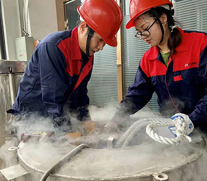Storage flange -- products moving towards the field of low temperature deep treatment